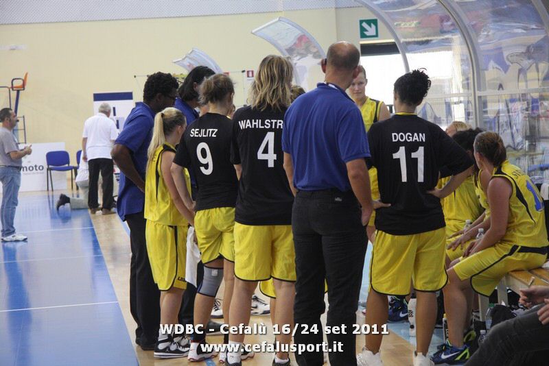 110922 basket 068_tn.jpg